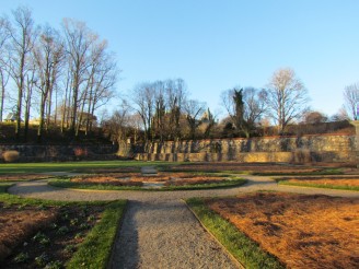 walled garden