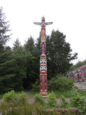 Eagle pole