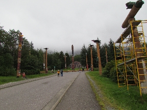 totem poles 2