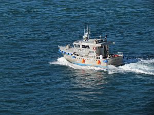 pilot boat leaving