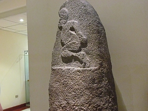 stele 89