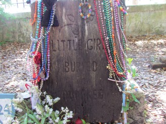 Little girl headstone